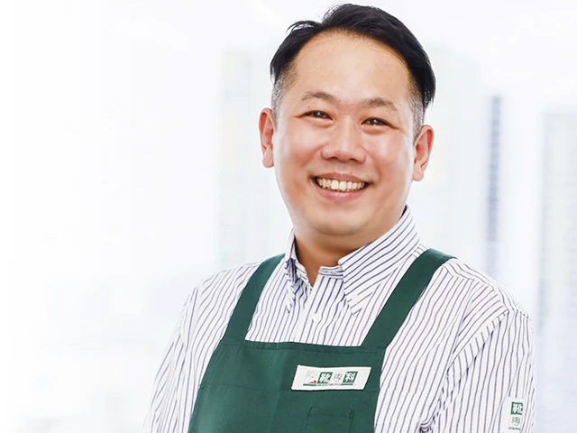 靴専科スタッフ